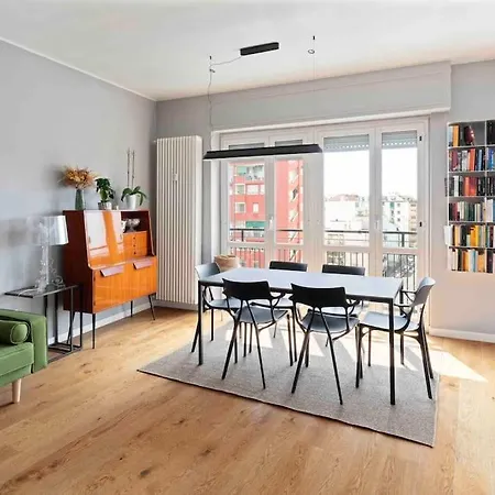 Apartment Grazioso E Spazioso In Forlanini Milan